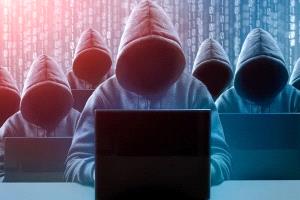 اختراق هاتفك بات أسهل مما تتوقع.. تحذير من خطر داهم
