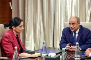 أول ظهور لرئيس الحكومة عقب مغادرته العاصمة عدن