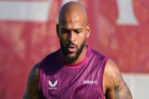 بعد طرده أمام ريال مدريد.. إيقاف لاعب إشبيلية 6 مباريات