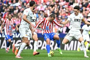 أتلتيكو مدريد يزيح الريال عن وصافة الليجا.. ويشعل الصراع مع برشلونة