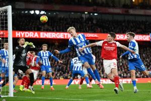 منبع النقاط وهدايا المنافسين.. آرسنال لا يُقهر في حصنه المنيع