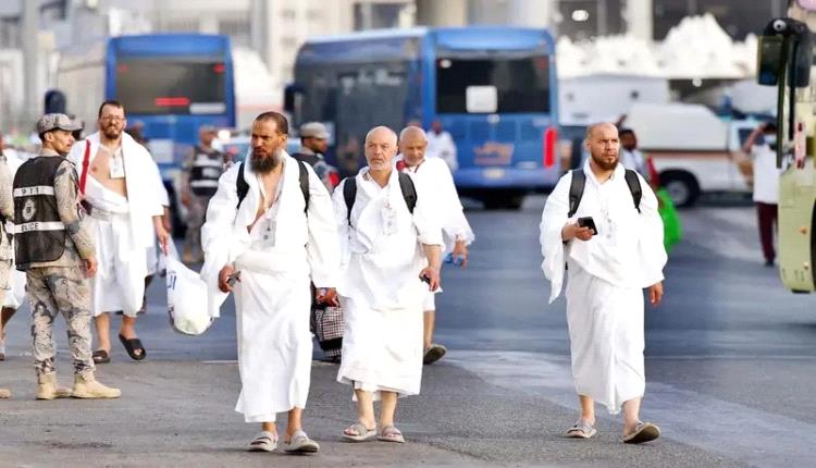 "مشعر منى" يبدأ في استقبال الحجاج لقضاء يوم التروية
