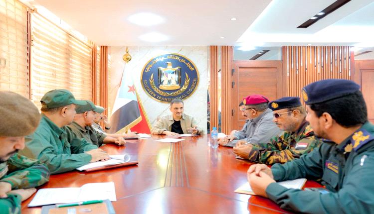 بقيادة لملس.. اجتماع أمني طارئ بعدن يضع اللمسات الأخيرة لتأمين العاصمة في العيد