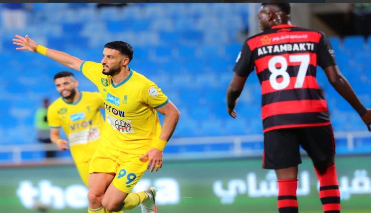 هاتريك السومة يمنح العروبة الأفضلية على الرياض