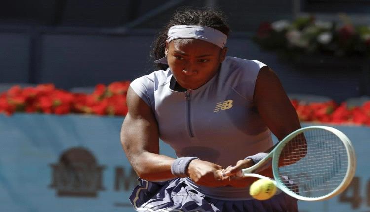 جوف تكتسح شفيونتيك وتعبر لنهائي مدريد