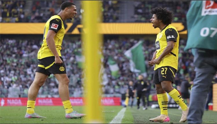 دورتموند ينضم للمربع الذهبي بانتصار كاسح