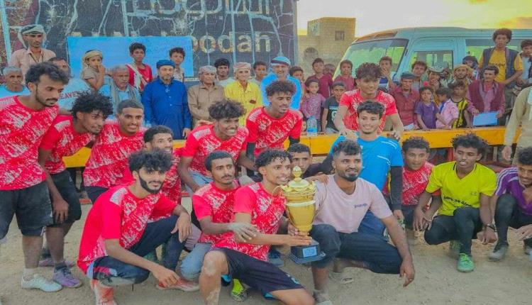 *دوري الوضيع التنشيطي يتوج الهلال بطلا على حساب طوفان عزان