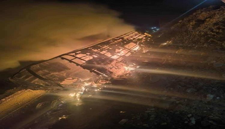 فاجعة...احتراق باص نقل جماعي بمعظم ركابه في العرقوب بأبين
