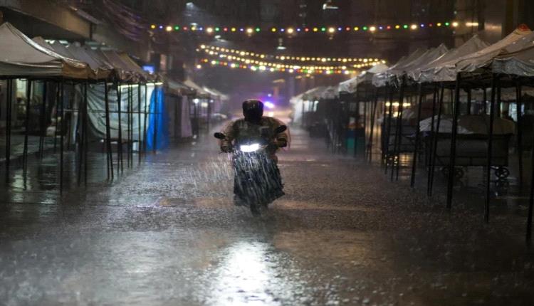 تفسير حلم رؤيه المطر الغزير في الليل لابن سيرين