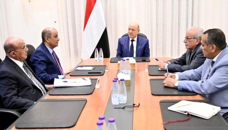 أولوية وضرورة.. «الرئاسي» يشدد على توحيد الأوعية الإيرادية
