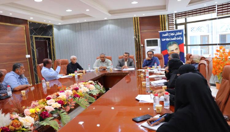 مدير عام خورمكسر يبحث مع وكيل عدن لشؤون المشاريع مستوى تنفيذ البرنامج الاستثماري لعام 2025
