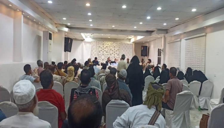 مسؤولو مكاتب الشهداء والجرحى في أربع محافظات يستعدون لاعتصام مفتوح في عدن