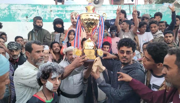 اتحاد الحضن يتوج بلقب بطولة الفقيد "أديب العيسي" وسط حضور رسمي وجماهيري كبير