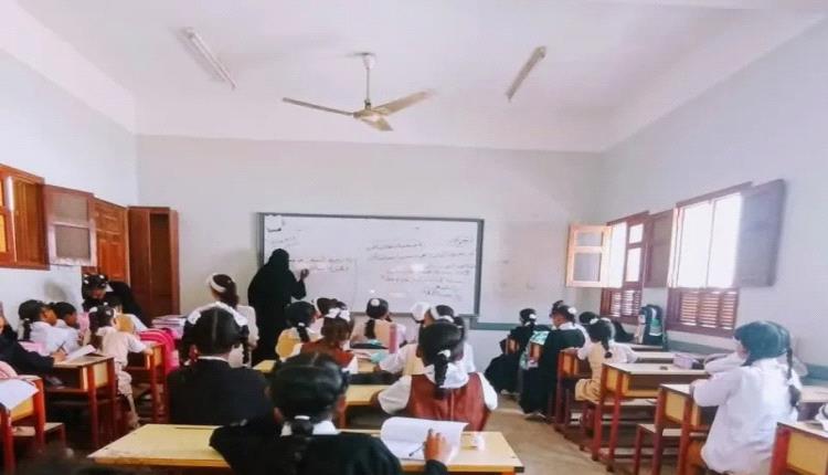 محكمة تُلزم السلطة المحلية في هذه المحافظة برفع حوافز المعلمين وتحسين أوضاعهم
