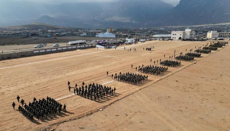 سقطرى ..عرض عسكري كبير لقوات الأمن الخاصة والشرطة إحتفاء بتخرج دفعة جديدة