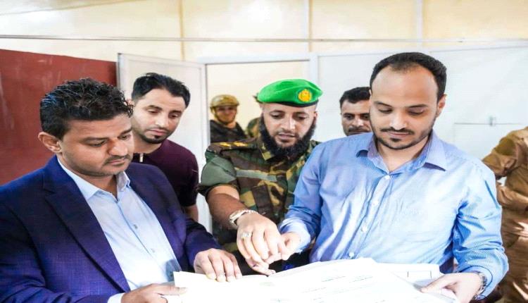 مسؤول محلي في عدن يثمن جهود وحدة التدخل في حماية الأراضي 