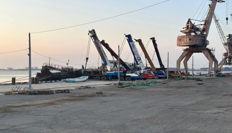 ميناء الاصطياد في عدن يعود للحياة.. انتشال السفن وتطوير الثروة السمكية