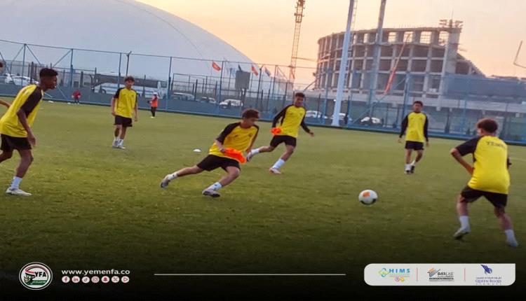 منتخب الناشئين يجري تمرينه الأول في قيرغيزستان