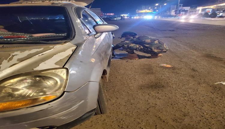 مرة أخرى.. موقف انساني لنقطة الخط البحري بعدن