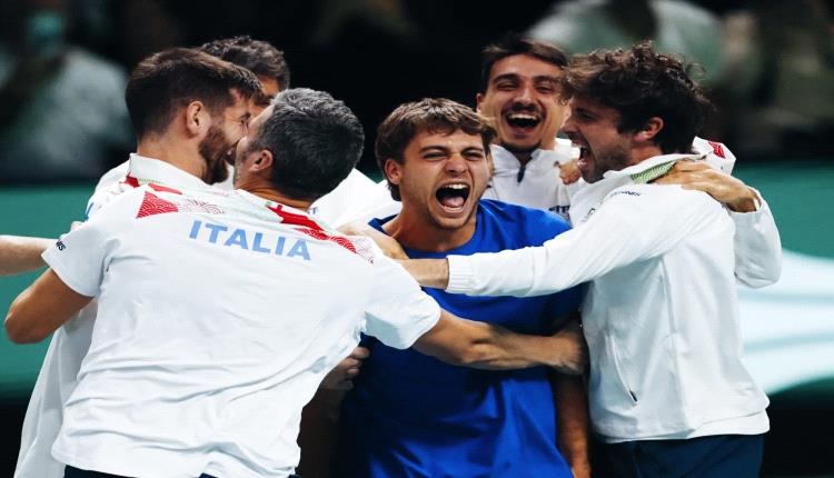 إيطاليا تهزم إسبانيا وتحرز لقب كأس ديفيز للتنس