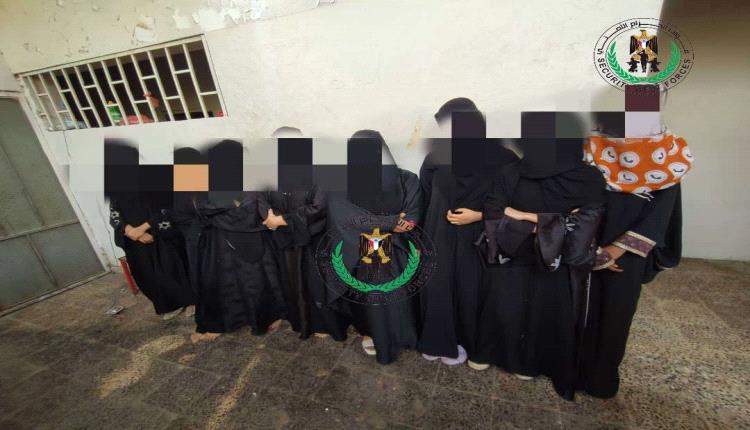 الإطاحة بشبكتين منظمتين لممارسة أعمال غير أخلاقية وترويج المخدرات في عمليتين منفصلتين