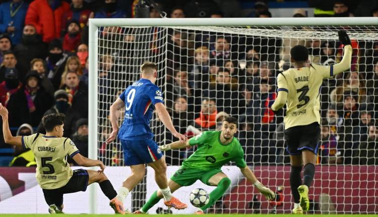 تشيلسي يُهين برشلونة بثلاثية مع الرأفة في دوري أبطال أوروبا