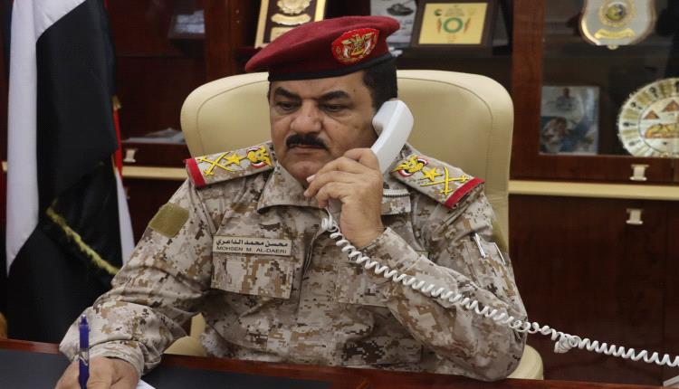 وزير الدفاع يجري اتصالات عاجلة للاطمئنان على صحة قائد محور طور الباحة 