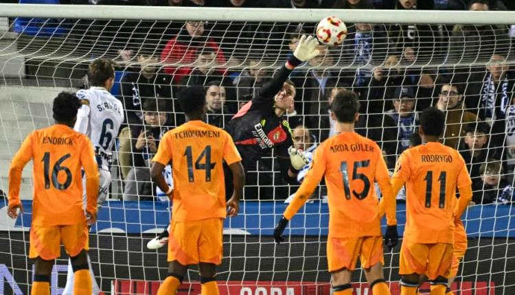 لونين يعوض غياب كورتوا في التشكيل المتوقع لريال مدريد أمام أولمبياكوس