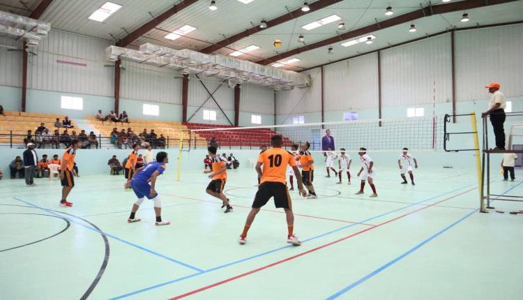 الصمود الصعيد والشاطئ بير علي يخطفان بطاقتي التأهل في أولمبياد شبوة الأول للكرة الطائرة