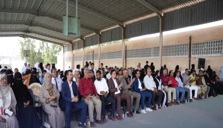 مدرسة أوسان بالمعلا تحتفي بالذكرى الـ58 لعيد الاستقلال  بمهرجان فني  