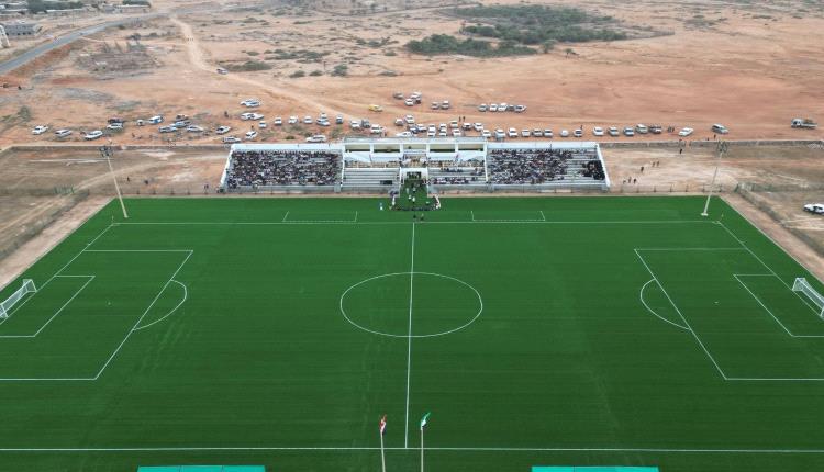محافظ سقطرى يفتتح استاد الاتحاد الرياضي بمدينة قاضب 