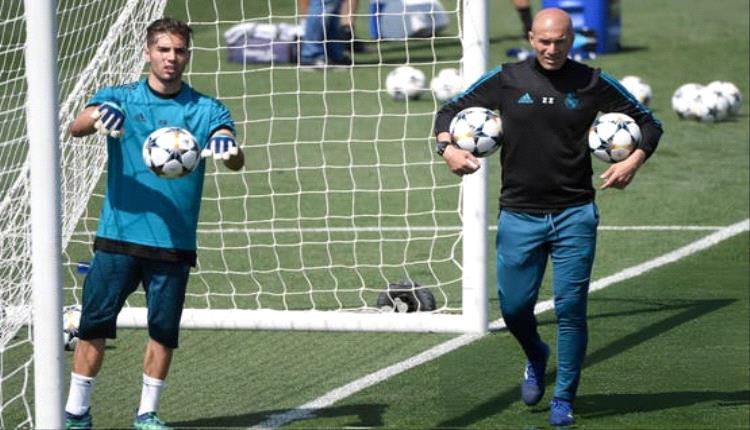 ابن الأسطورة زيدان يذود عن مرمى الجزائر في المباراة الحاسمة