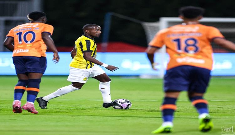 اتحاد جدة ينجو من الخسارة أمام الفيحاء في ليلة بنزيما السيئة