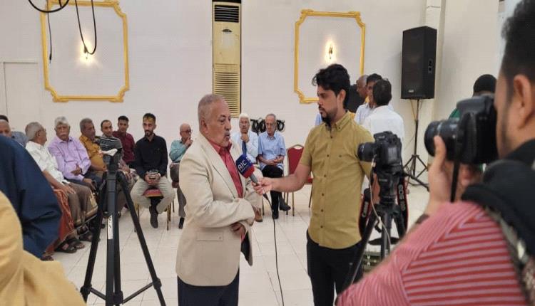 نقيب الصحفيين الجنوبيين يشارك في فعالية تكريم المناضل أحمد يوسف النهاري بعدن