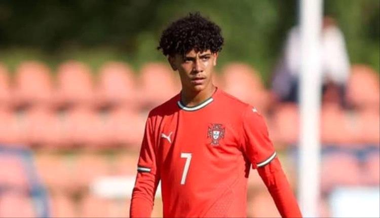 استدعاء نجل رونالدو إلى منتخب البرتغال للناشئين