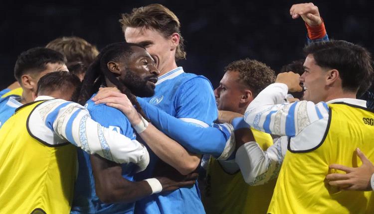 نابولي يضمد جراحه بانتصار عريض على إنتر ميلان