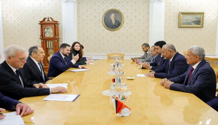 بين السياسة والاقتصاد.. أبعاد وآفاق زيارة الرئيس الزُبيدي إلى روسيا