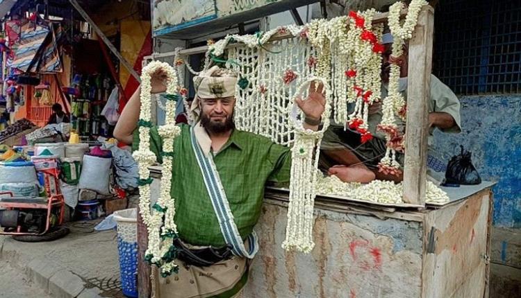 الفُل اللحجي ..روّجوا لاستخداماته المقرونة بالأفراح والليالي الملاح