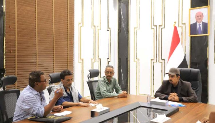 محافظ حضرموت الأستاذ مبخوت بن ماضي يلتقي وفداً من أبناء مديرية غيل باوزير ويؤكد دعم المشاريع التنموية بالمديرية