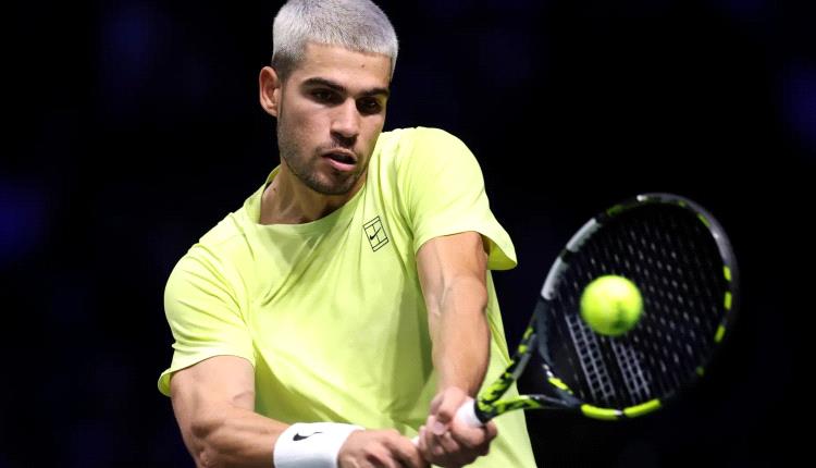 ألكاراز يودع باريس مبكرًا ويفتح باب الصدارة أمام سينر