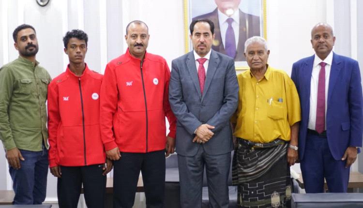 وزير الشباب والرياضة يوّجه بتكريم البطلة (إيمان) الحائزة على الميدالية البرونزية في سباقات الهجن بالبحرين