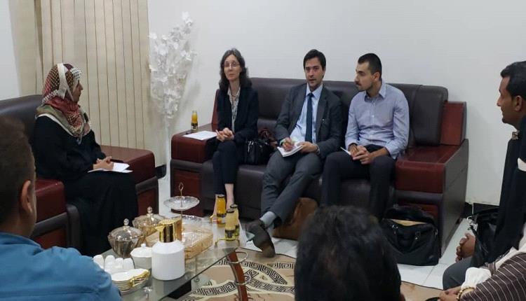 السفيرة الفرنسية لدى اليمن تطلع على التحديات التي تواجه العمل الإحصائي وتعد بتقديم العون