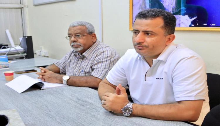 مؤسسة الكهرباء تدرس إدراج مضخات الصرف الصحي بالمعلا ضمن نطاق "الخط الساخن"