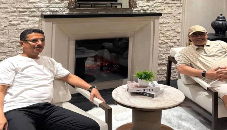 أزف التهاني للدكتور باذيب والدكتور الزغلي 