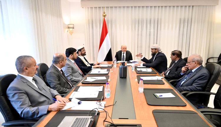 ‏محلل سياسي :  مجلس القيادة الرئاسي صُنع ليكون مقبرة لليمن لا بوابة خلاصه