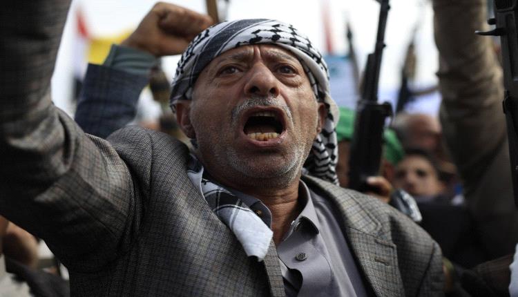 «مجزرة الحكومة»... ذهول حوثي وتوعد تل أبيب بـ«أيام سوداء»
