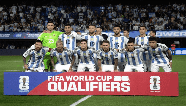 "الفيفا" يفرض غرامات ضخمة على الأرجنتين وألبانيا
