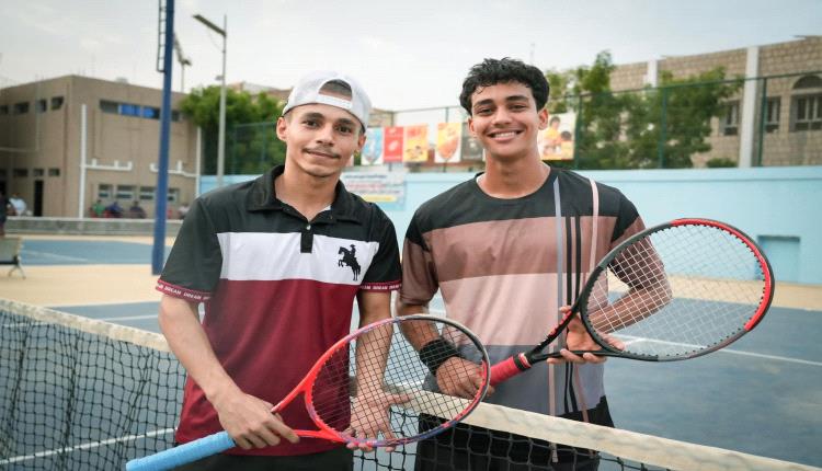 بحماس كبير ومنافسة قوية تتواصل البطولة الثانية عشر لنادي التنس العدني