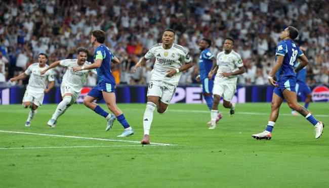 بعشرة لاعبين.. ريال مدريد يحبط مارسيليا من علامتي جزاء في دوري أبطال أوروبا