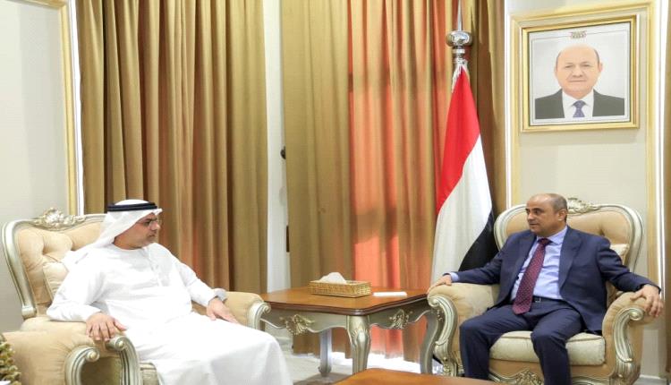 رئيس الوزراء يشيد بالمشاريع النوعية التي تدعهما الإمارات في قطاعات الطاقة المتجددة